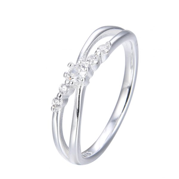 ANILLO ENTRELAZADO